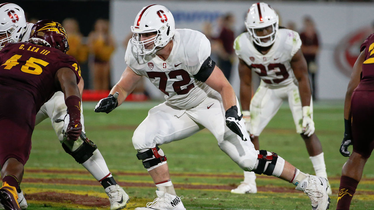 TEMPE, AZ - OCTOBER 18: Stanford Cardinal offensive tackle Walker Little (72) blocks during the college football game between the Stanford Cardinal and the Arizona State Sun Devils on October 18, 2018 at Sun Devil Stadium in Tempe, Arizona.