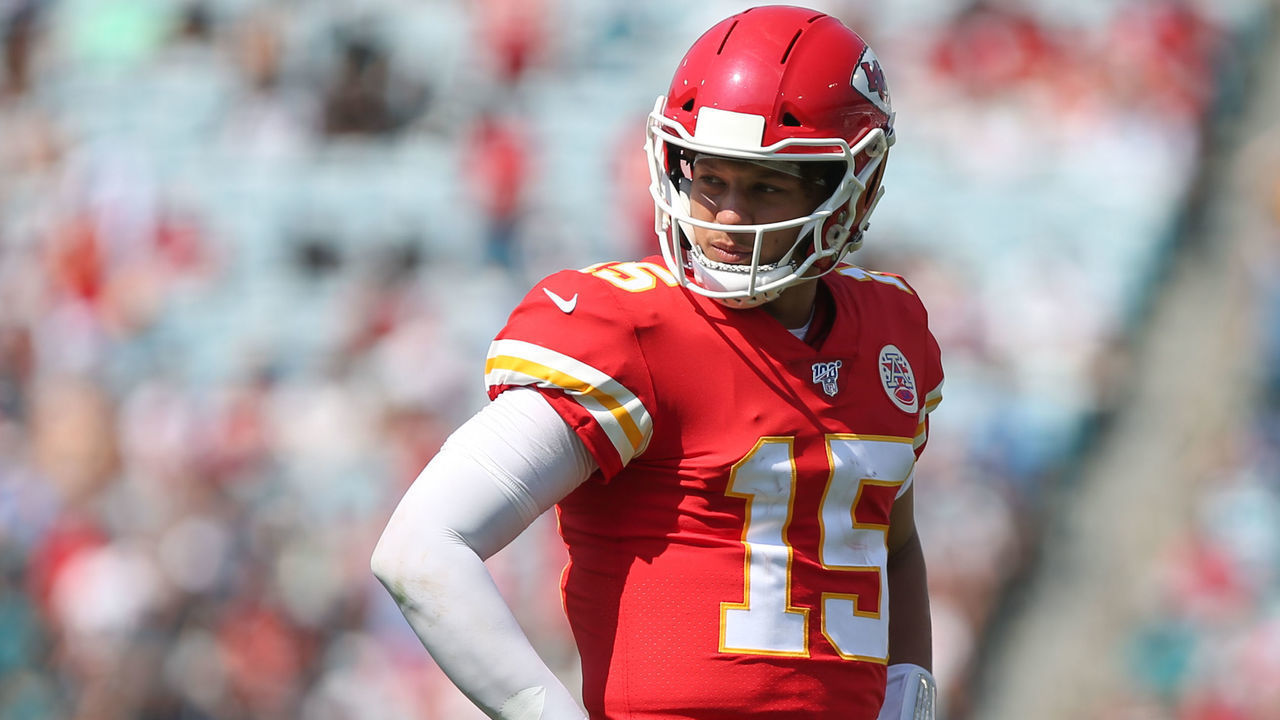 JACKSONVILLE, FL - SEPTEMBER 08: Kansas City Chiefs Quarterback Patrick Mahomes (15) during the game between the Kansas City Chiefs and the Jacksonville Jaguars on September 8, 2019 at TIAA Bank Field in Jacksonville, Fl.