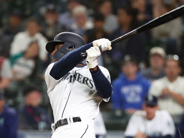 Mariners shut down CF Kyle Lewis for rest of season