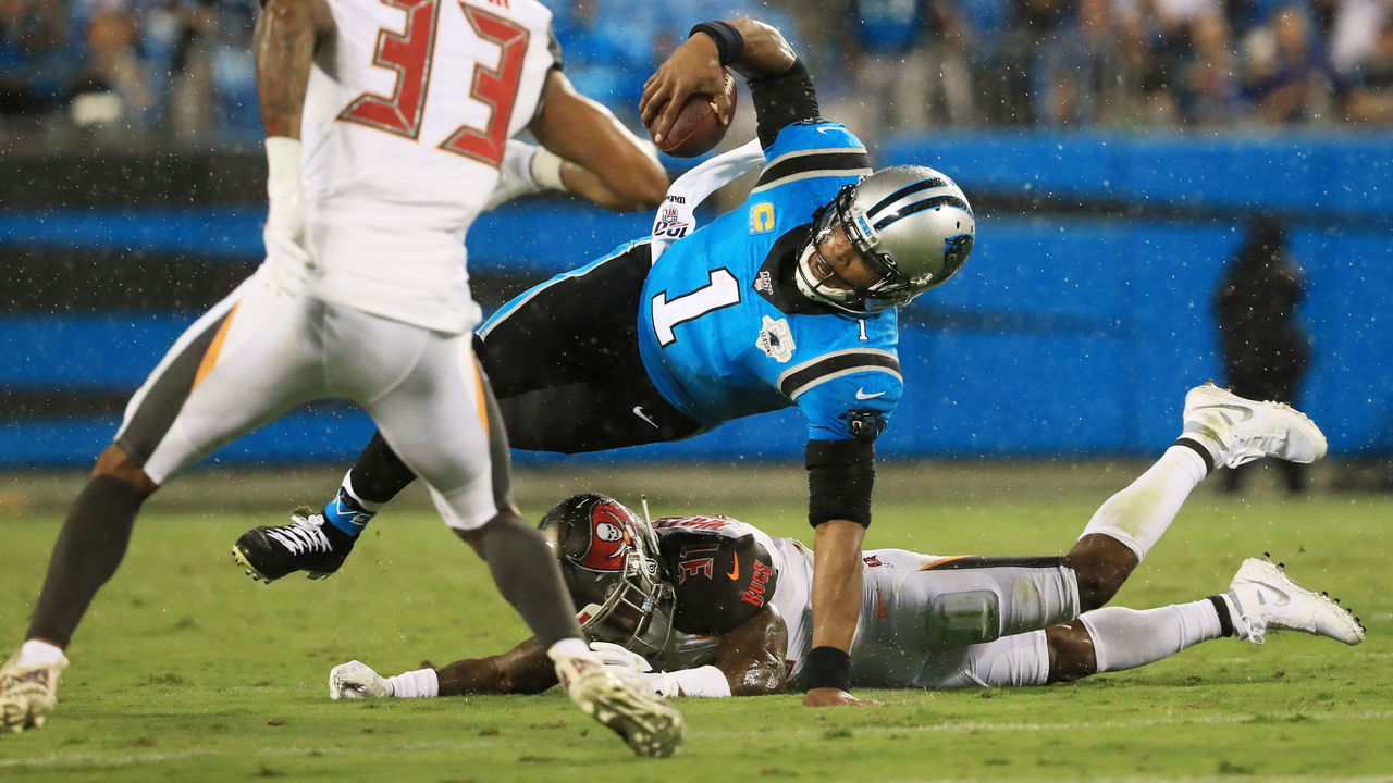 CHARLOTTE, NORTH CAROLINA - SEPTEMBER 12: Quarterback Cam Newton #1 of the Carolina Panthers scrambles against the Tampa Bay Buccaneers in the first quarter of the game at Bank of America Stadium on September 12, 2019 in Charlotte, North Carolina.