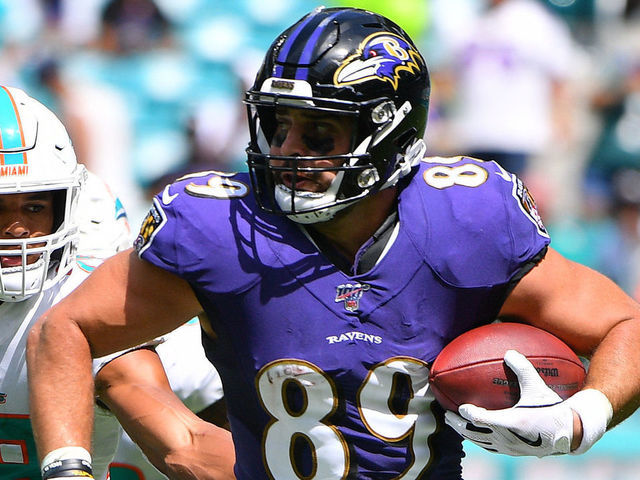MIAMI, FLORIDA - SEPTEMBER 08: Mark Andrews #89 of the Baltimore Ravens in action against the Miami Dolphins at Hard Rock Stadium on September 08, 2019 in Miami, Florida.