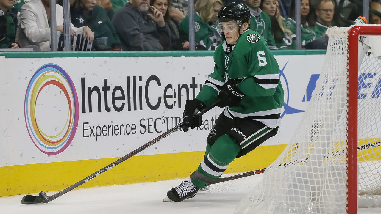 DALLAS, TX - OCTOBER 23: Dallas Stars defenseman Julius Honka (6) chases the puck during the game between the Dallas Stars and the Los Angeles Kings on October 23, 2018 at the American Airlines Center in Dallas, Texas. Dallas defeats LA 4-2.