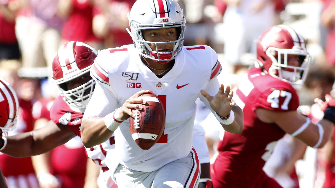 BLOOMINGTON, INDIANA - SEPTEMBER 14: Justin Fields #1 of the Ohio State Buckeyes scrambles in the game against the Indiana Hoosiers at Memorial Stadium on September 14, 2019 in Bloomington, Indiana.