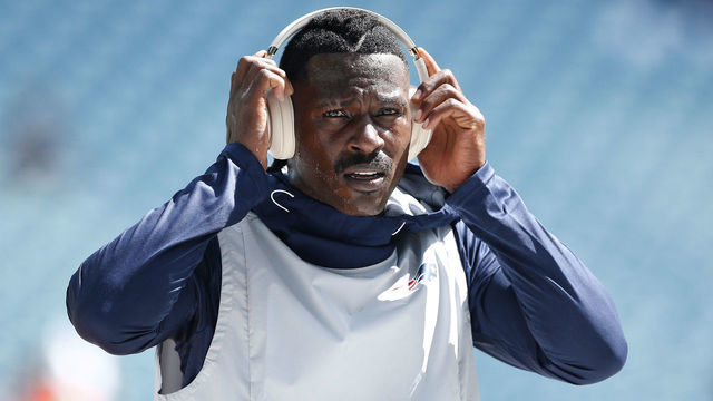 MIAMI, FLORIDA - SEPTEMBER 15: Wide Receiver Antonio Brown #17 of the New England Patriots warms up prior to the game against the Miami Dolphins at Hard Rock Stadium on September 15, 2019 in Miami, Florida.