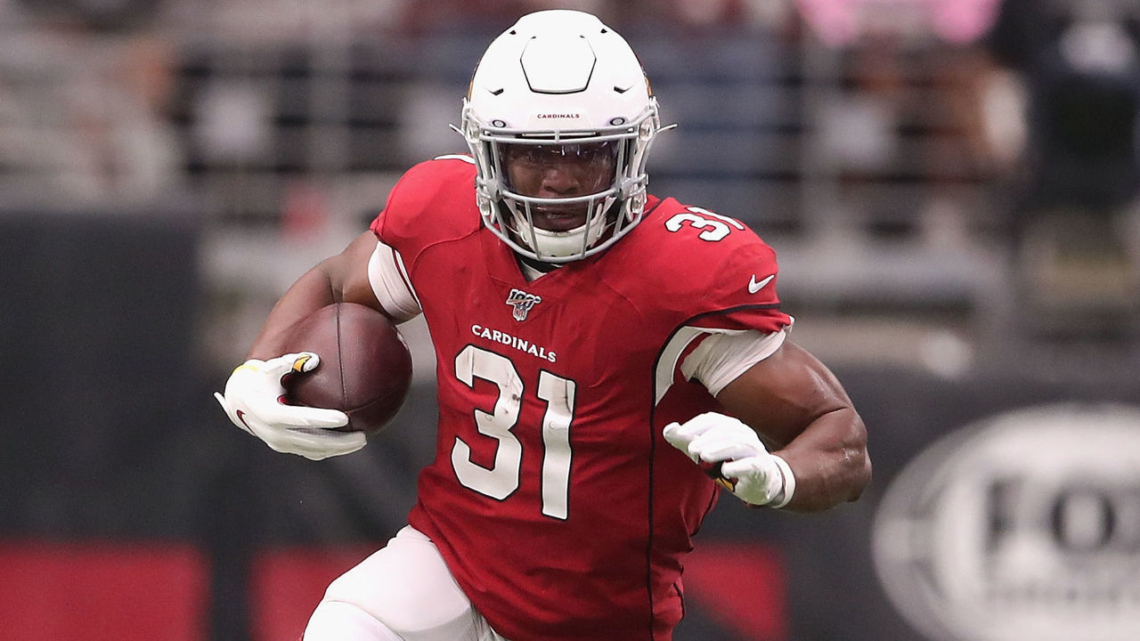 GLENDALE, ARIZONA - SEPTEMBER 08: Running back David Johnson #31 of the Arizona Cardinals rushes the football against the Detroit Lions during the first half of the NFL game at State Farm Stadium on September 08, 2019 in Glendale, Arizona. The Lions and Cardinals tied 27-27.