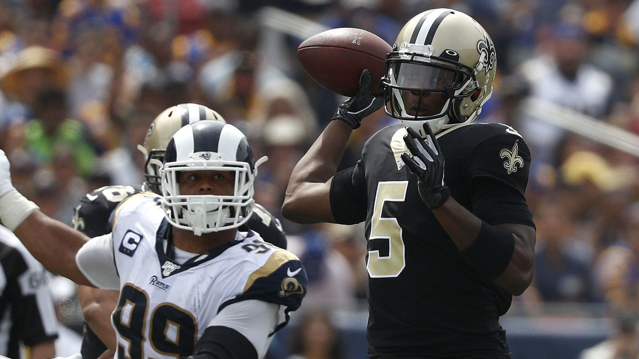 LOS ANGELES, CALIFORNIA - SEPTEMBER 15: Quarterback Teddy Bridgewater #5 of the New Orleans Saints looks to make a pass in the game against the Los Angeles Rams at Los Angeles Memorial Coliseum on September 15, 2019 in Los Angeles, California.