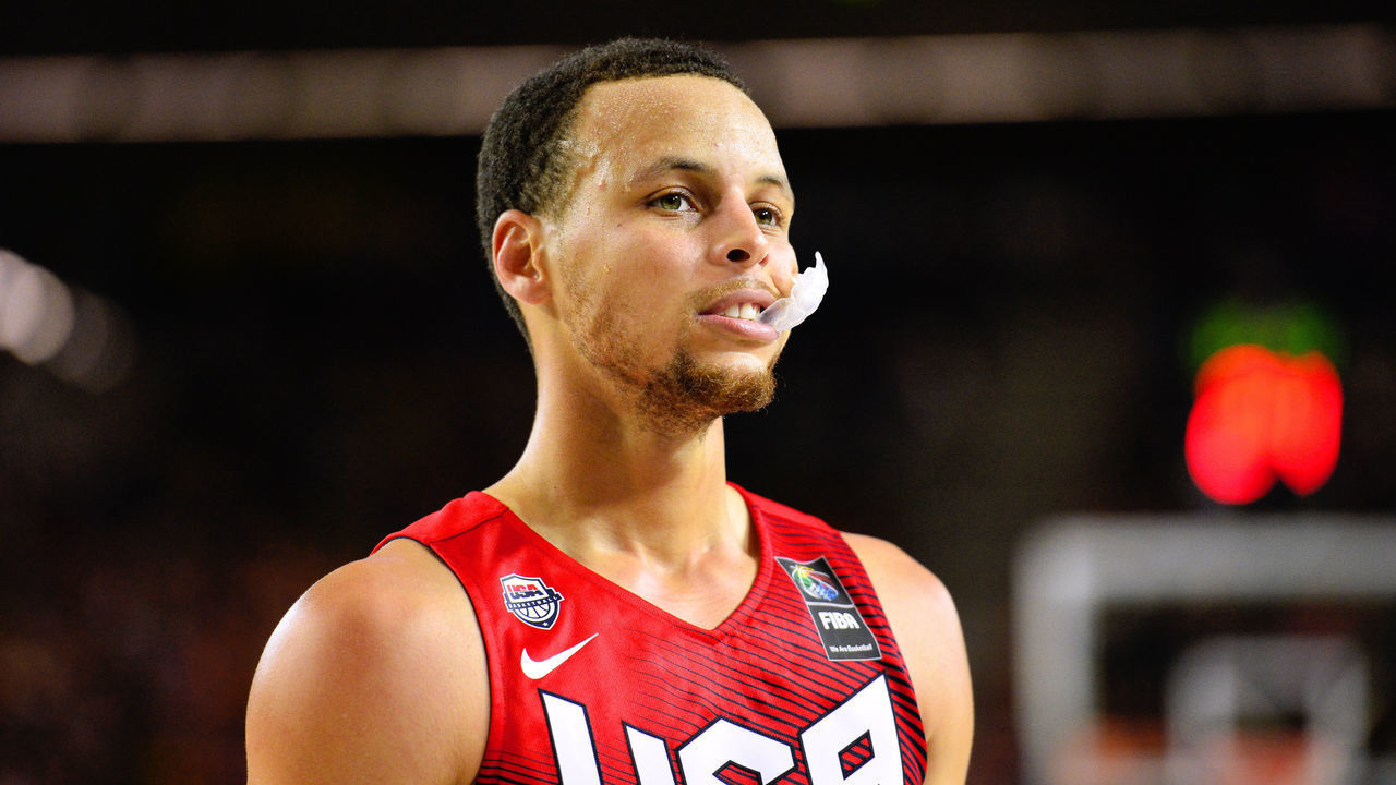 BILBAO, SPAIN - SEPTEMBER 3: Stephen Curry #4 of the USA Basketball Men's National Team during the game against the Dominican Republic Basketball Men's National Team during the 2014 FIBA World Cup at Bizkaia Arena in Bilbao Exhibition Centre on September 3, 2014 in Bilbao, Spain. NOTE TO USER: User expressly acknowledges and agrees that, by downloading and/or using this Photograph, user is consenting to the terms and conditions of the Getty Images License Agreement. Mandatory Copyright Notice: Copyright 2014 NBAE