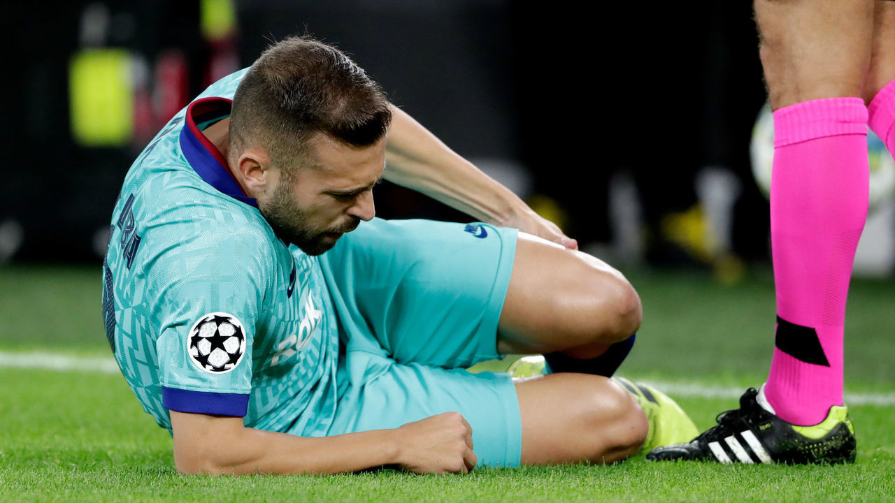 DORTMUND, GERMANY - SEPTEMBER 17: Jordi Alba of FC Barcelona during the UEFA Champions League match between Borussia Dortmund v FC Barcelona at the Signal Iduna Park on September 17, 2019 in Dortmund Germany