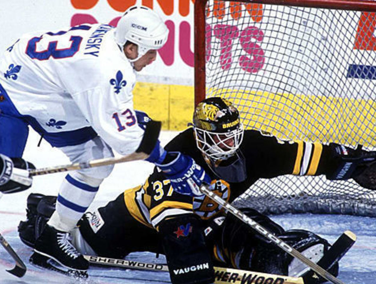 Dominik Hasek 8X10 Sabres Home Jersey (Zoomed in Goalie Stance