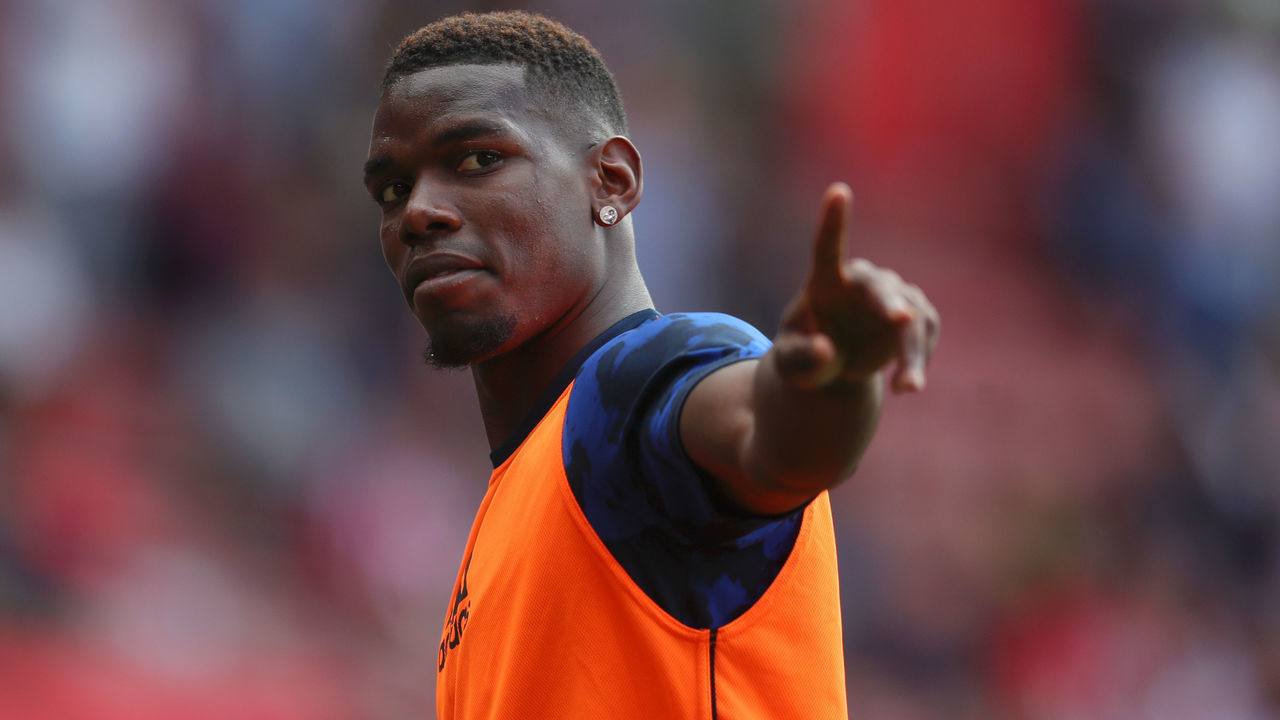 SOUTHAMPTON, ENGLAND - AUGUST 31: Paul Pogba of Manchester United warms up prior to the Premier League match between Southampton FC and Manchester United at St Mary's Stadium on August 31, 2019 in Southampton, United Kingdom.