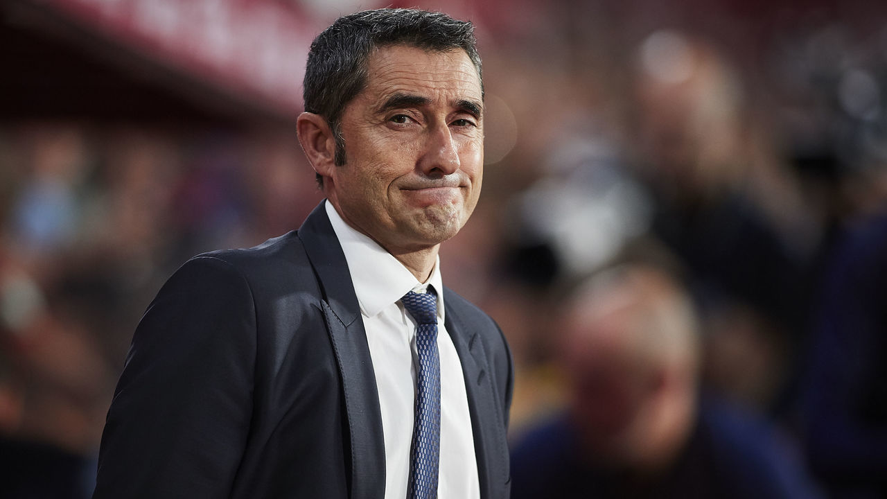 GRANADA, SPAIN - SEPTEMBER 21: Ernesto Valverde, head coach of FC Barcelona looks on prior to the la Liga match between Granada CF and FC Barcelona on September 21, 2019 in Granada, Spain.