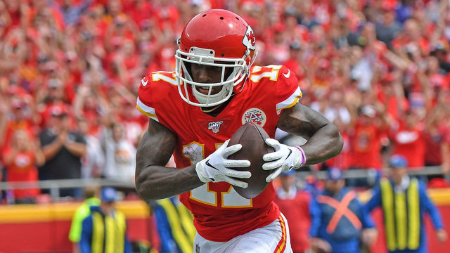 KANSAS CITY, MO - SEPTEMBER 22: Wide receiver Mecole Hardman #17 of the Kansas City Chiefs rushes for a touchdown pass against the Baltimore Ravens during the first half at Arrowhead Stadium on September 22, 2019 in Kansas City, Missouri.