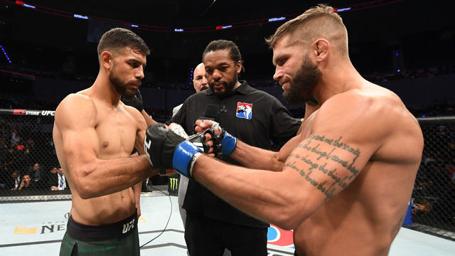 MEXICO CITY, MEXICO - SEPTEMBER 21: (L-R) Yair Rodriguez of Mexico and Jeremy Stephens touch gloves prior to their featherweight bout during the UFC Fight Night event on September 21, 2019 in Mexico City, Mexico.