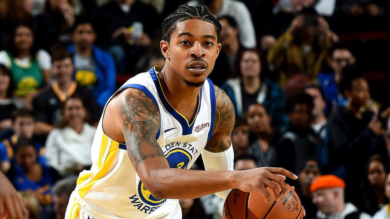 SEATTLE, WA - OCTOBER 5: Tyler Ulis #3 of the Golden State Warriors handles the ball against the Sacramento Kings during a pre-season game on October 5, 2018 at KeyArena in Seattle, Washington. NOTE TO USER: User expressly acknowledges and agrees that, by downloading and or using this photograph, user is consenting to the terms and conditions of Getty Images License Agreement. Mandatory Copyright Notice: Copyright 2018 NBAE