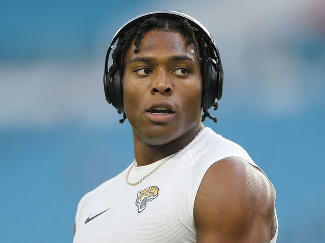 Jalen Ramsey to wear No. 20 with Rams after Troy Hill gives it up