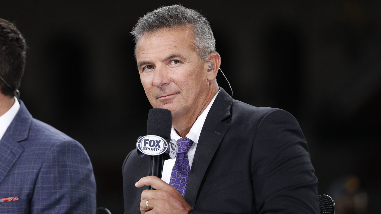 LOS ANGELES, CALIFORNIA - SEPTEMBER 20: Former player Urban Meyer, rumored to be the next USC head coach, appears at the USC game against the Utah Utes at Los Angeles Memorial Coliseum on September 20, 2019 in Los Angeles, California.