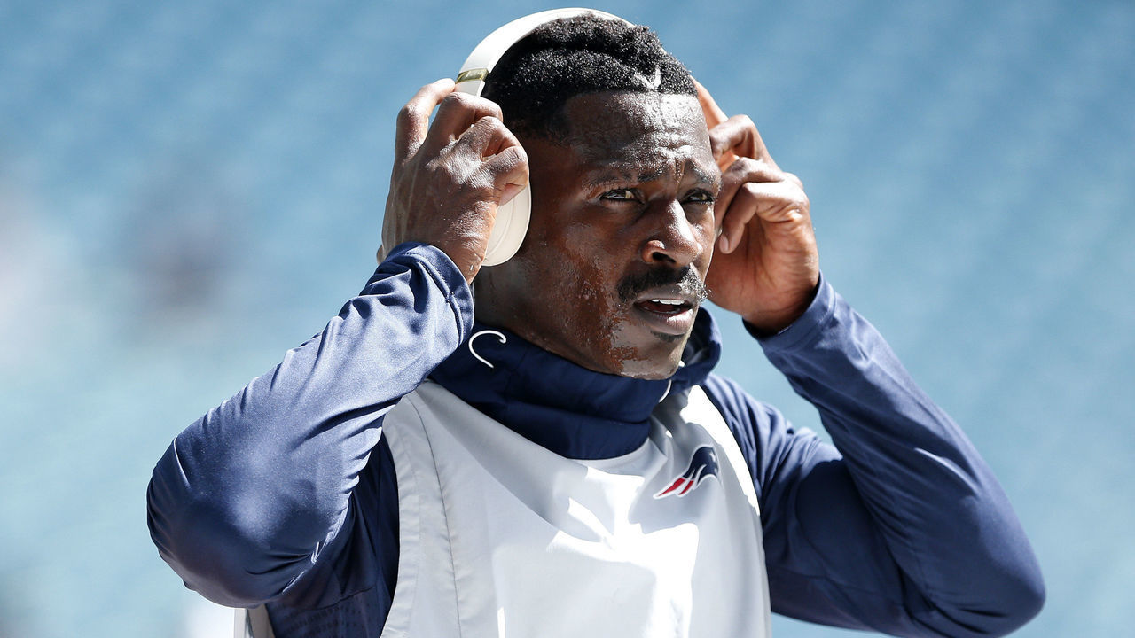 MIAMI, FLORIDA - SEPTEMBER 15: Wide Receiver Antonio Brown #17 of the New England Patriots warms up prior to the game against the Miami Dolphins at Hard Rock Stadium on September 15, 2019 in Miami, Florida.
