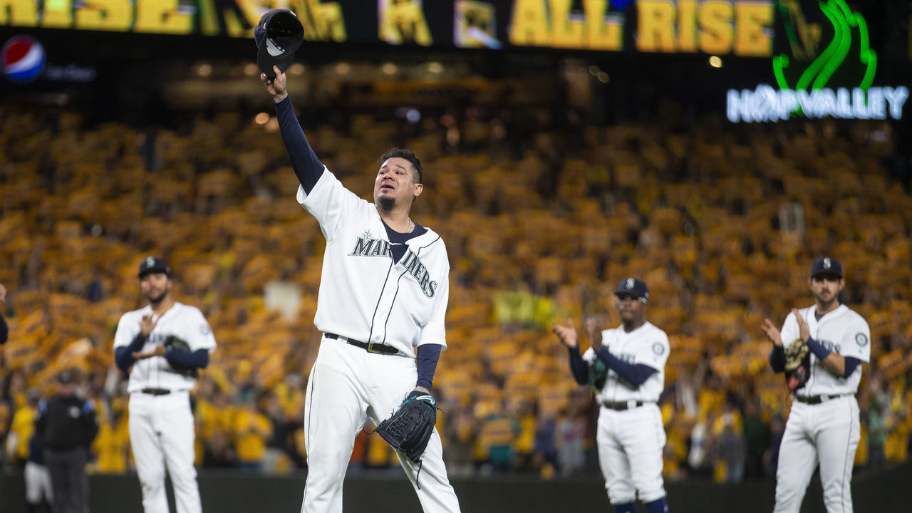 SEATTLE, WA - SEPTEMBER 26: Felix Hernandez #34 of the Seattle Mariners tips his cap to fans as he is taken out of the game during his last game with the Seattle Mariners in the sixth inning against the Oakland Athletics at T-Mobile Park on September 26, 2019 in Seattle, Washington.