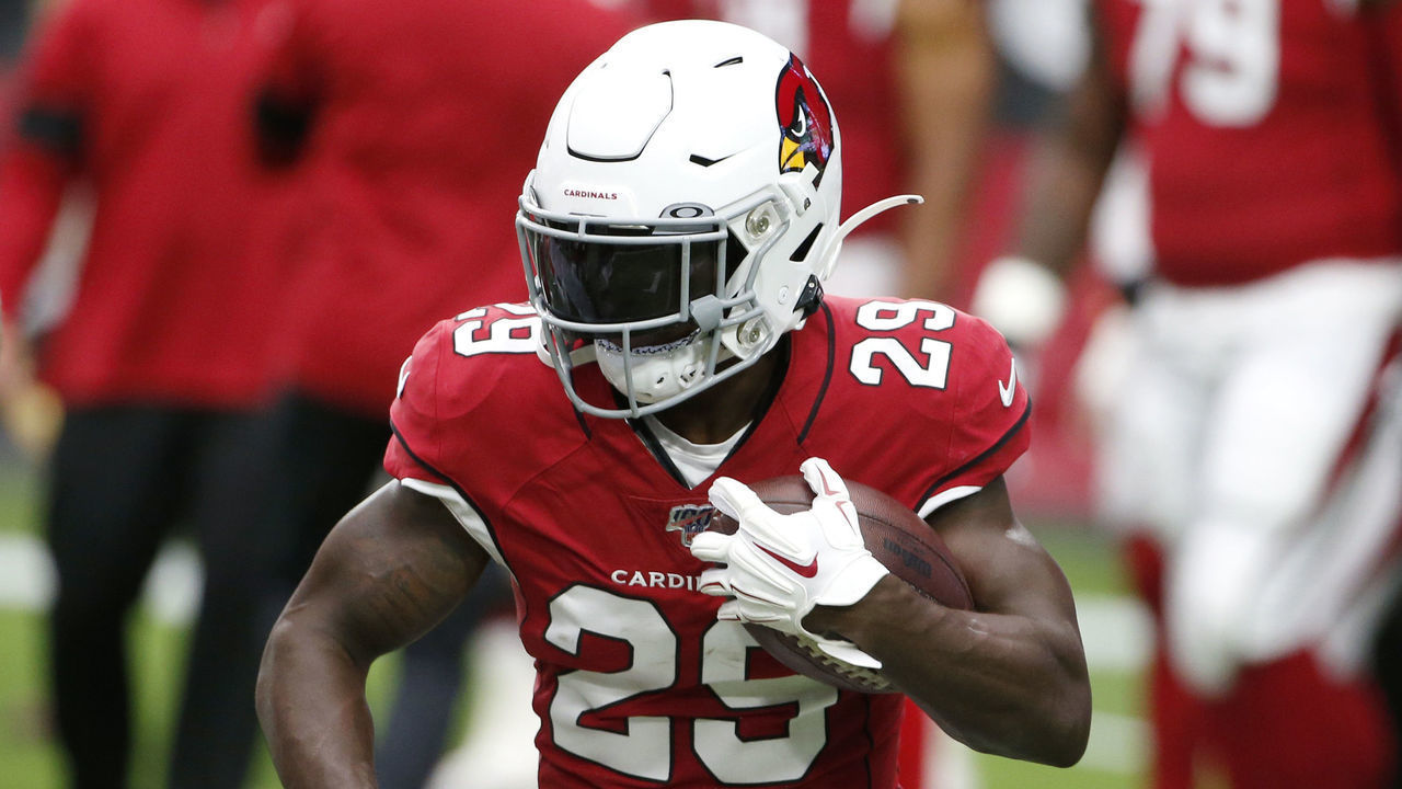 GLENDALE, ARIZONA - SEPTEMBER 22: Running back Chase Edmonds #29 of the Arizona Cardinals warms up prior to the NFL football game against the Carolina Panthers at State Farm Stadium on September 22, 2019 in Glendale, Arizona.