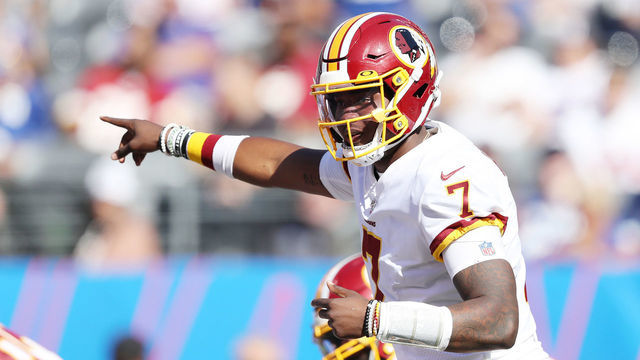 EAST RUTHERFORD, NEW JERSEY - SEPTEMBER 29: Dwayne Haskins Jr. #7 of the Washington Redskins looks calls out the play in the third quarter against the New York Giants at MetLife Stadium on September 29, 2019 in East Rutherford, New Jersey.