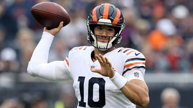 CHICAGO, ILLINOIS - SEPTEMBER 29: Mitchell Trubisky #10 of the Chicago Bears throws a pass in the first quarter against the Minnesota Vikings at Soldier Field on September 29, 2019 in Chicago, Illinois.