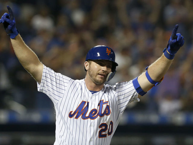 NEW YORK, NEW YORK - SEPTEMBER 28: Pete Alonso #20 of the New York Mets celebrates his third inning home run against the Atlanta Braves as he runs the bases at Citi Field on September 28, 2019 in New York City. The Mets defeated the Braves 3-0. The home run was Alonso's 53rd of the season setting a new rookie record.