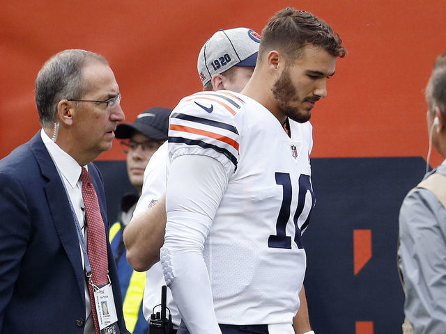 Bears say quarterback Mitchell Trubisky hurt shoulder vs. Vikings