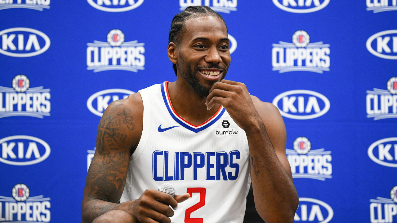 PLAYA VISTA, CA - SEPTEMBER 29: Los Angeles Clippers Forward Kawhi Leonard (2) talks to the media during media day at the Los Angeles Clippers Training Center on September 29, 2019 in Playa Vista, California.