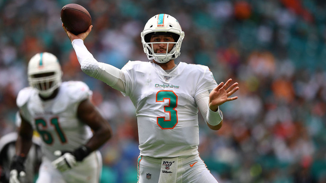 Dolphins' Flores: Rosen remains starter despite benching | theScore