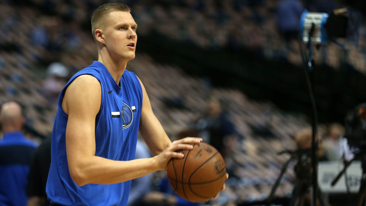 DALLAS, TX - APRIL 09: Kristaps Porzingis of Dallas Mavericks warms up prior the game between Phoenix Suns and Dallas Mavericks at American Airlines Center on April 9, 2019 in Dallas, Texas.
