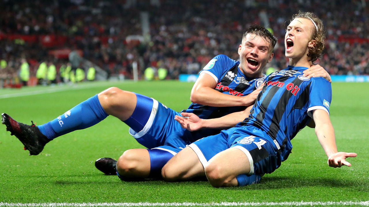 Weird Week In Football Taking Courses And Punching Horses Thescore Com