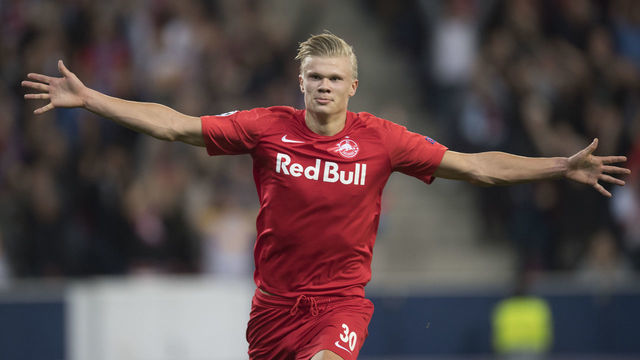 SALZBURG, AUSTRIA - SEPTEMBER 17: Erling Haaland of FC Salzburg celebrates after scoring the goal for 2:0 during the Champions League group E match between FC Salzburg and KRC Genk at Salzburg Stadion on September 17, 2019 in Salzburg, Austria.