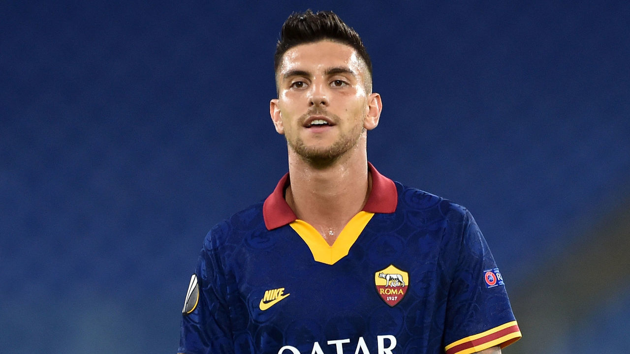 ROME, ITALY - SEPTEMBER 19: Lorenzo Pellegrini of AS Roma in action during the UEFA Europa League group J match between AS Roma and Istanbul Basaksehir F.K. at Stadio Olimpico on September 19, 2019 in Rome, Italy.