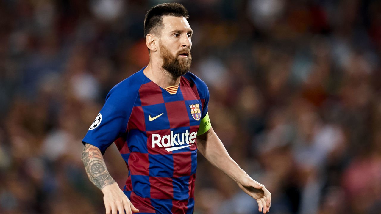 BARCELONA, SPAIN - OCTOBER 02: Lionel Messi of FC Barcelona looks on during the UEFA Champions League group F match between FC Barcelona and Inter at Camp Nou on October 02, 2019 in Barcelona, Spain.