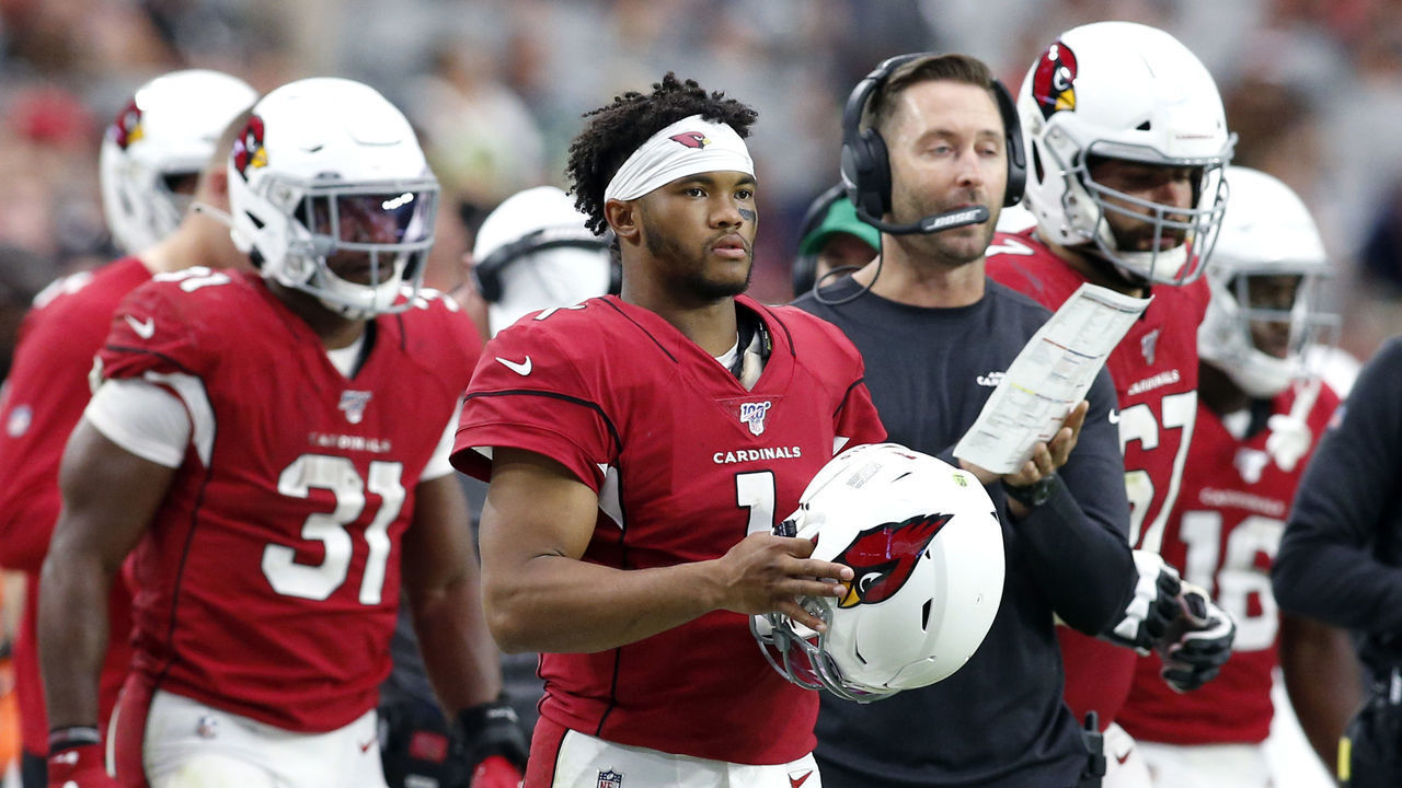 GLENDALE, ARIZONA - SEPTEMBER 29: Quarterback Kyler Murray #1 of the Arizona Cardinals during the second half of the NFL football game against the Seattle Seahawks at State Farm Stadium on September 29, 2019 in Glendale, Arizona.