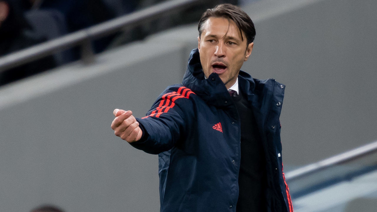 LONDON, ENGLAND - OCTOBER 01: Head coach Nico Kovac of Bayern Muenchen gestures during the UEFA Champions League group B match between Tottenham Hotspur and Bayern Muenchen at Tottenham Hotspur Stadium on October 1, 2019 in London, United Kingdom.