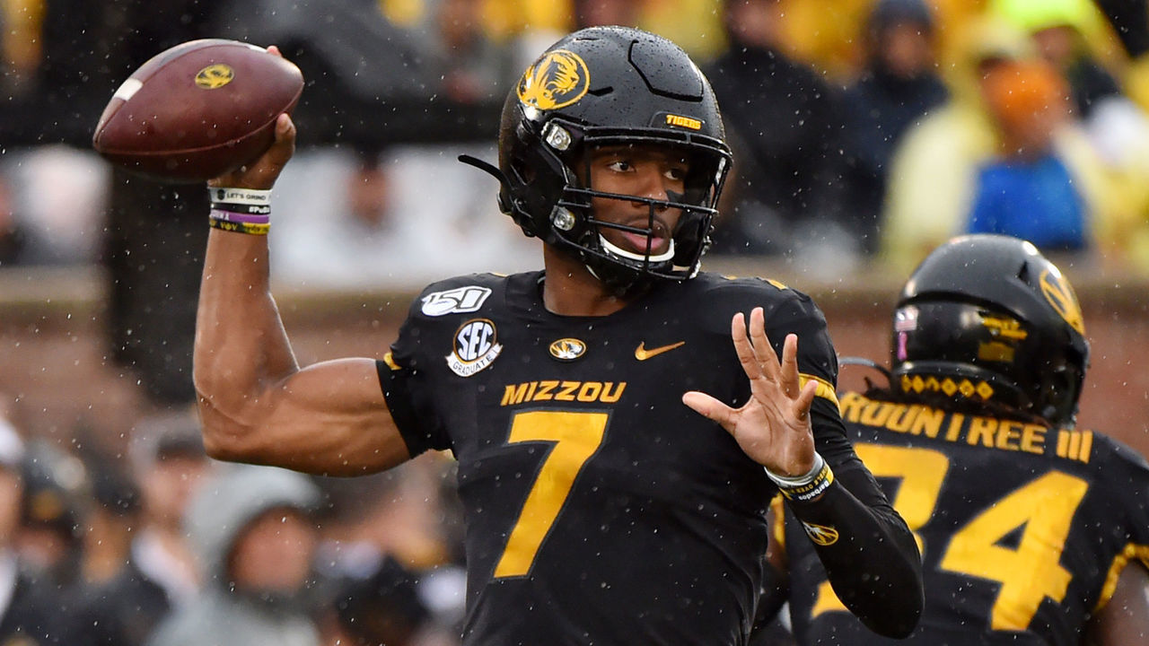 COLUMBIA, MISSOURI - OCTOBER 05: Quarterback Kelly Bryant #7 of the Missouri Tigers looks to pass against the Troy Trojans in the first quarter at Faurot Field/Memorial Stadium on October 05, 2019 in Columbia, Missouri.
