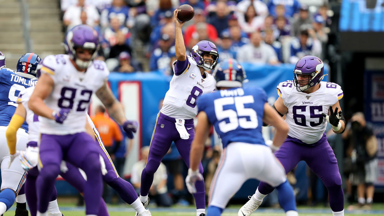 EAST RUTHERFORD, NEW JERSEY - OCTOBER 06: Kirk Cousins #8 of the Minnesota Vikings throws a pass against the New York Giants during the first quarter in the game at MetLife Stadium on October 06, 2019 in East Rutherford, New Jersey.