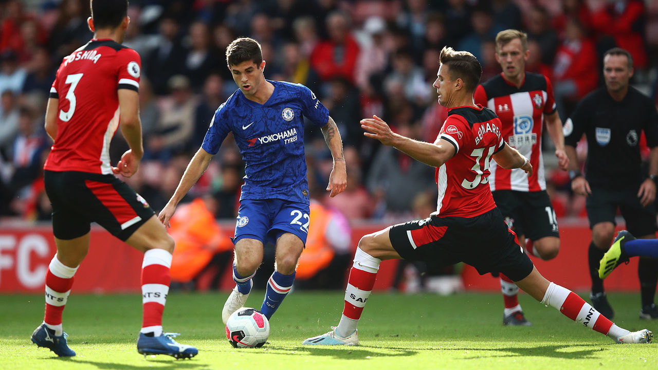 SOUTHAMPTON, ENGLAND - OCTOBER 06: Christian Pulisic of Chelsea in action during the Premier League match between Southampton FC and Chelsea FC at St Mary's Stadium on October 06, 2019 in Southampton, United Kingdom.