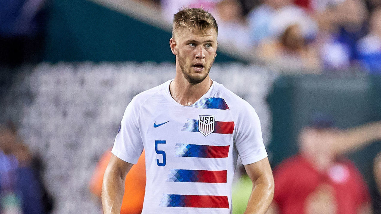 PHILADELPHIA, PA - JUNE 30: United States defender Walker Zimmerman (5) dribbles the ball in game action during the CONCACAF Gold Cup Quarterfinal match between Curacao and The United States on June 30, 2019 at Lincoln Financial Field in Philadelphia, PA.