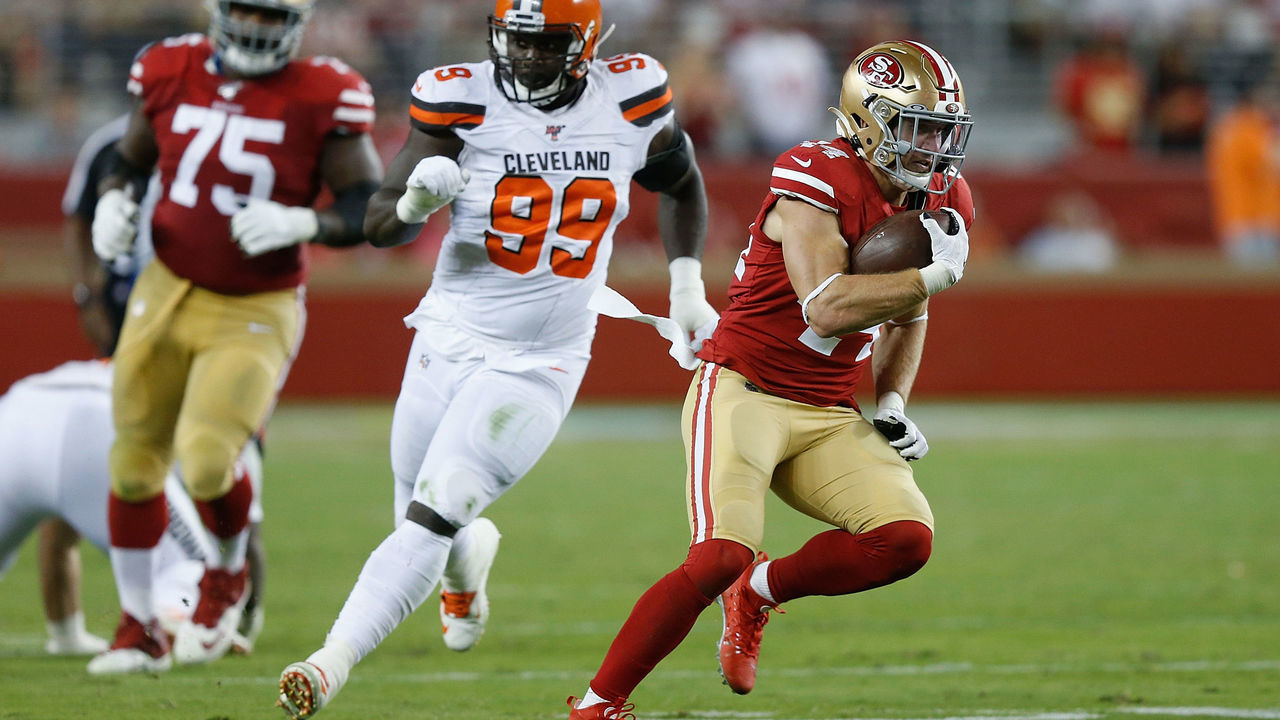 SANTA CLARA, CALIFORNIA - OCTOBER 07: Kyle Juszczyk #44 of the San Francisco 49ers runs the ball against the Cleveland Browns in the third quarter at Levi's Stadium on October 07, 2019 in Santa Clara, California.