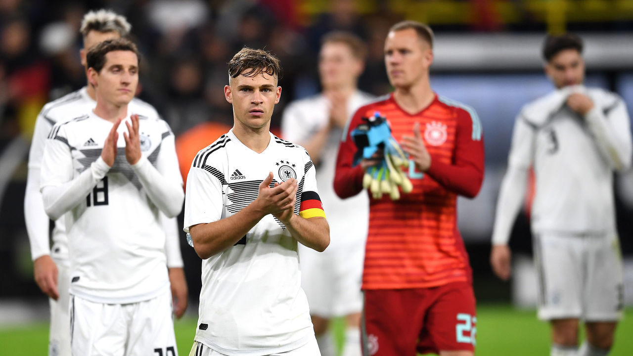 DORTMUND, GERMANY - OCTOBER 09: Joshua Kimmich of Germany and team mates acknowledge the fans after the match during the International Friendly between Germany and Argentina at Signal Iduna Park on October 09, 2019 in Dortmund, Germany.