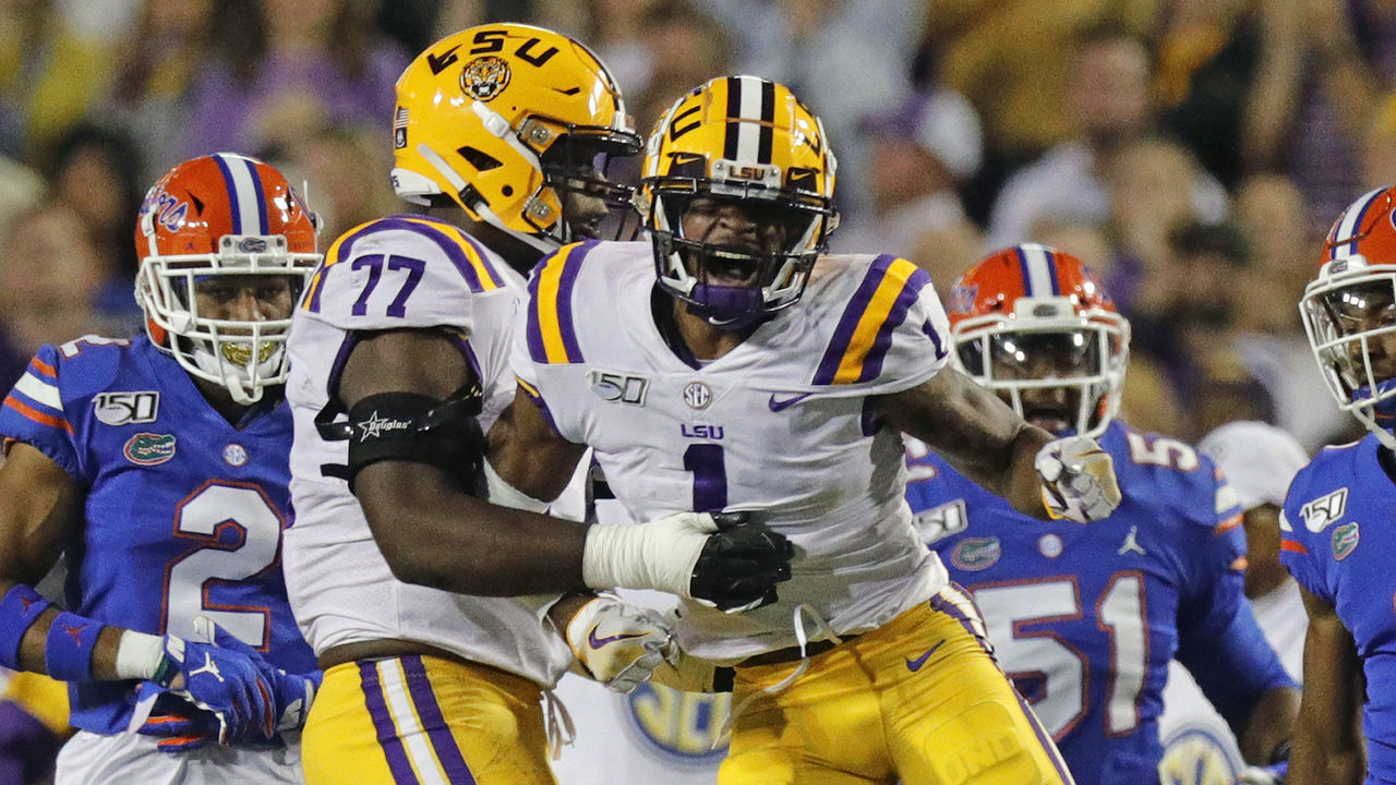 BATON ROUGE, LA - OCTOBER 12: LSU Tigers wide receiver Ja'Marr Chase (1) celebrates touchdowns against Florida Gatorsvon October 12, 2019 at the Tiger Stadium in Baton Rouge, LA.