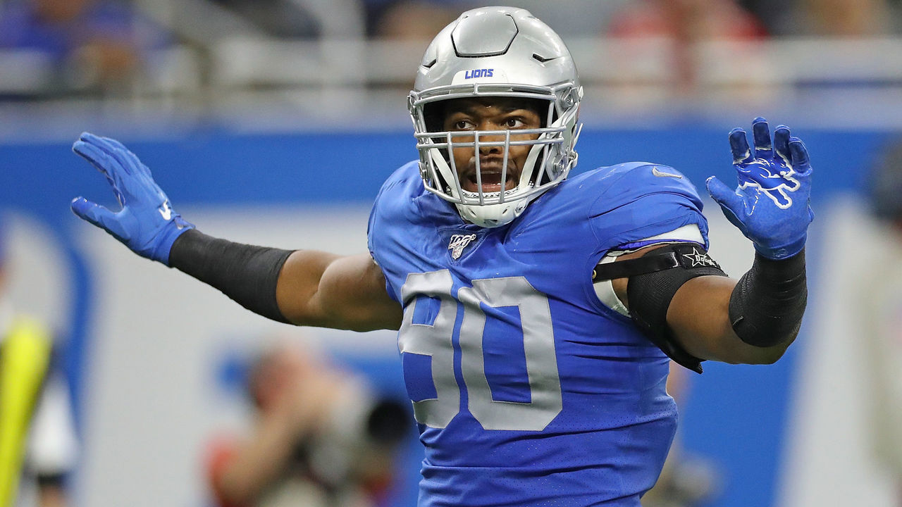 DETROIT, MI - SEPTEMBER 29: Trey Flowers #90 of the Detroit Lions reacts to a third down stop during the game against the Kansas City Chiefs at Ford Field on September 29, 2019 in Detroit, Michigan. Kansas City defeated Detroit 34-30.
