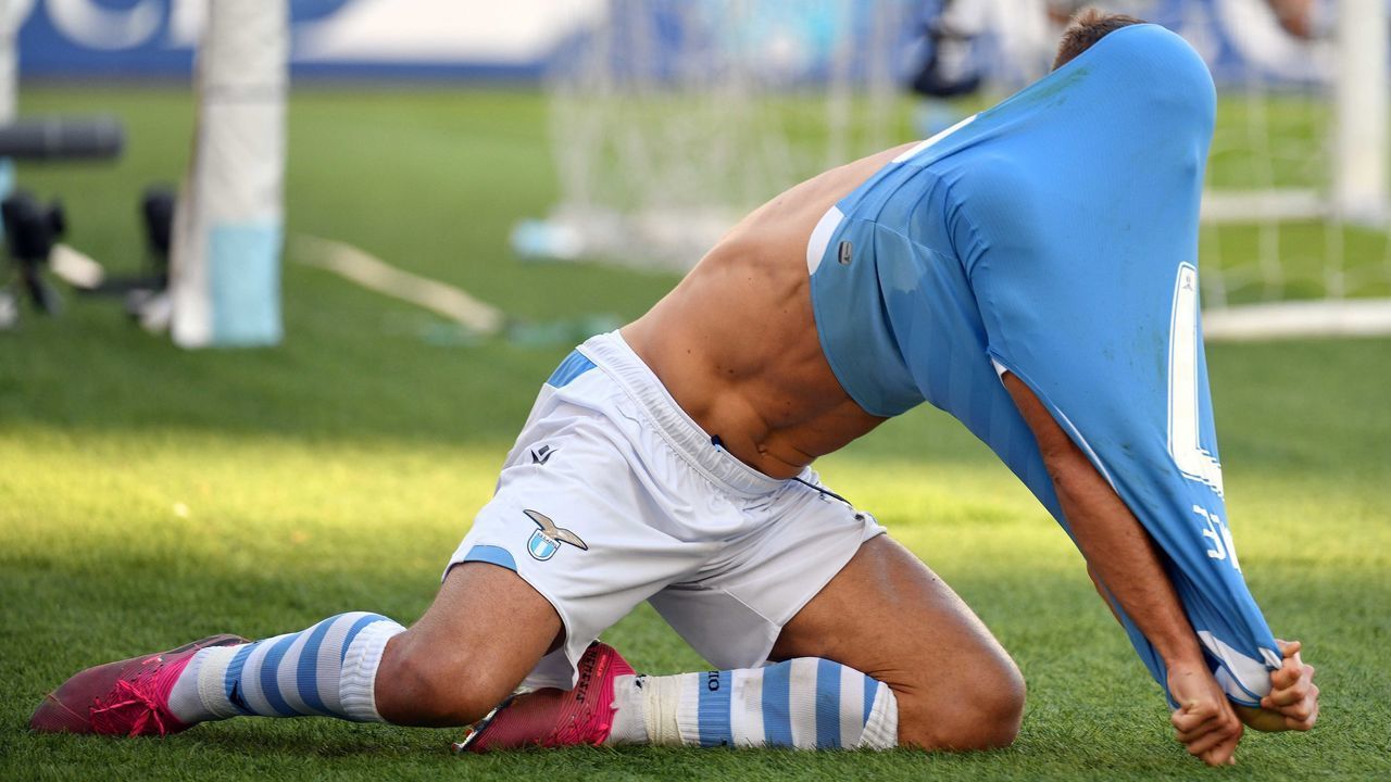 ROME, ITALY - OCTOBER 19: Ciro Immobile of SS Lazio celebrates after scoring the third goal of his team via penalty during the Serie A match between SS Lazio and Atalanta BC at Stadio Olimpico on October 19, 2019 in Rome, Italy.