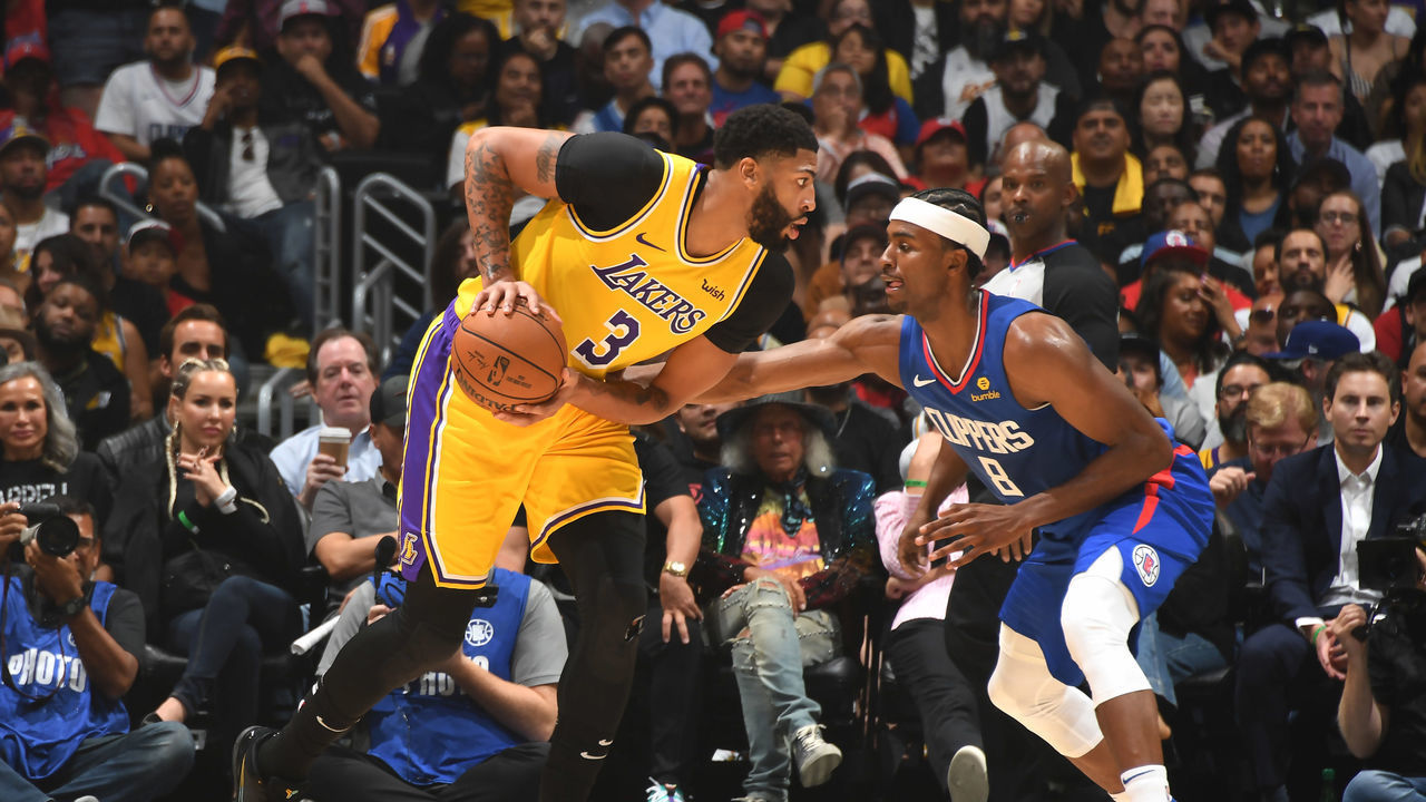 LOS ANGELES, CA - OCTOBER 22: Anthony Davis #3 of the Los Angeles Lakers handles the ball against the LA Clippers on October 22, 2019 at STAPLES Center in Los Angeles, California. NOTE TO USER: User expressly acknowledges and agrees that, by downloading and/or using this Photograph, user is consenting to the terms and conditions of the Getty Images License Agreement. Mandatory Copyright Notice: Copyright 2019 NBAE