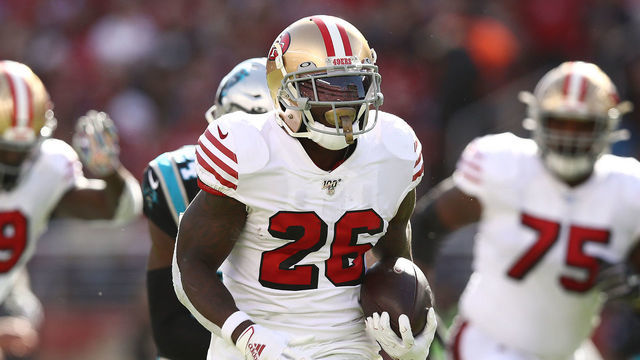 SANTA CLARA, CALIFORNIA - OCTOBER 27: Tevin Coleman #26 of the San Francisco 49ers runs for a 48-yard touchdown against the Carolina Panthers during the second quarter at Levi's Stadium on October 27, 2019 in Santa Clara, California.