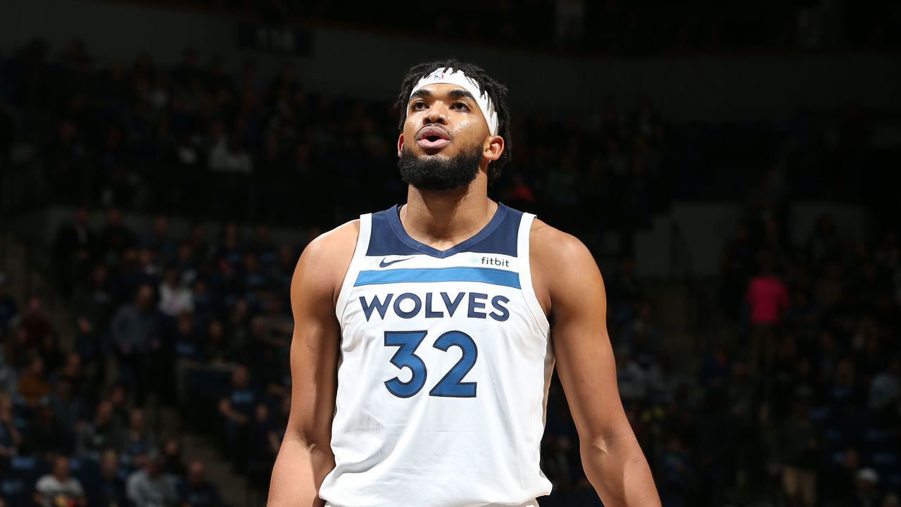MINNEAPOLIS, MN - OCTOBER 27: Karl-Anthony Towns #32 of the Minnesota Timberwolves looks to take a free throw against the Miami Heat on October 27, 2019 at Target Center in Minneapolis, Minnesota. Mandatory Copyright Notice: Copyright 2019 NBAE