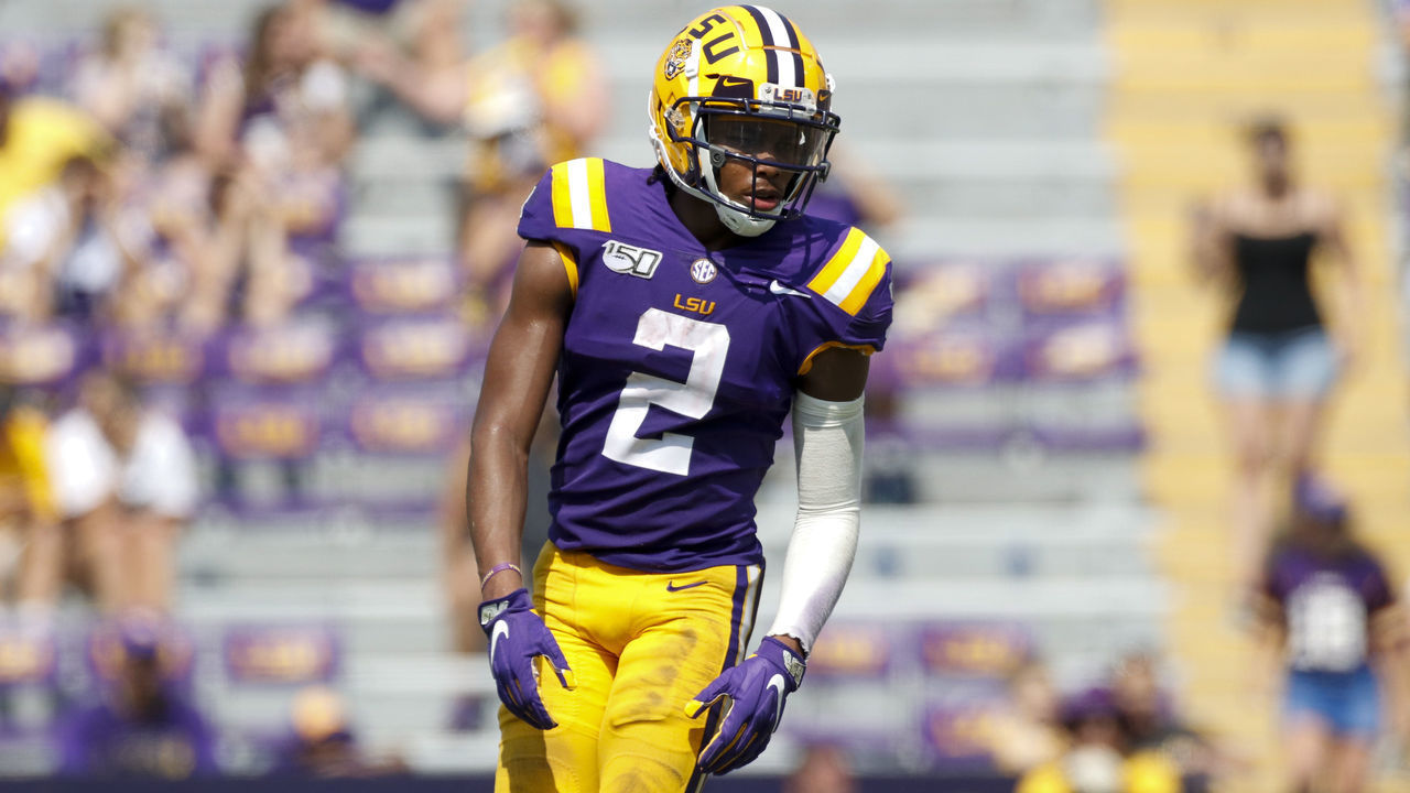 BATON ROUGE, LA - OCTOBER 05: LSU Tigers wide receiver Justin Jefferson (2) during the game between the LSU Tigers and Utah State Aggies at LSU Tiger Stadium on October 5, 2019 in Baton Rouge, LA.