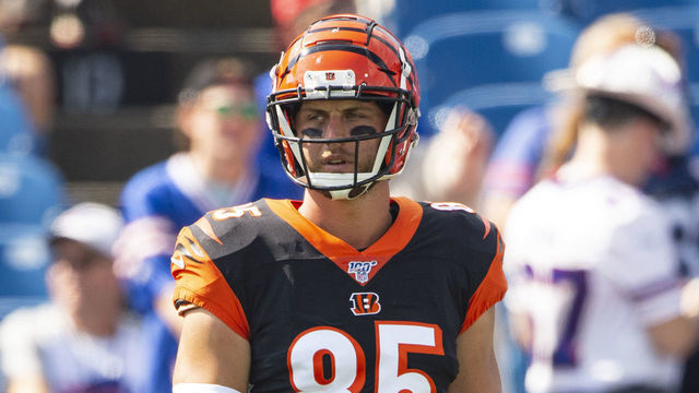 ORCHARD PARK, NY - SEPTEMBER 22: Cincinnati Bengals Tight End Tyler Eifert (85) prior to the NFL game between the Cincinnati Bengals and the Buffalo Bills on September 22, 2019, at New Era Field in Orchard Park, NY.